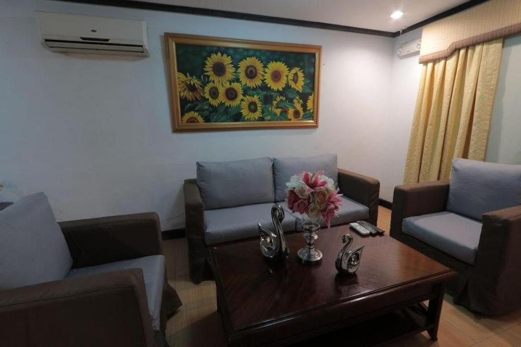 D' Leonor Hotel Davao Luaran gambar