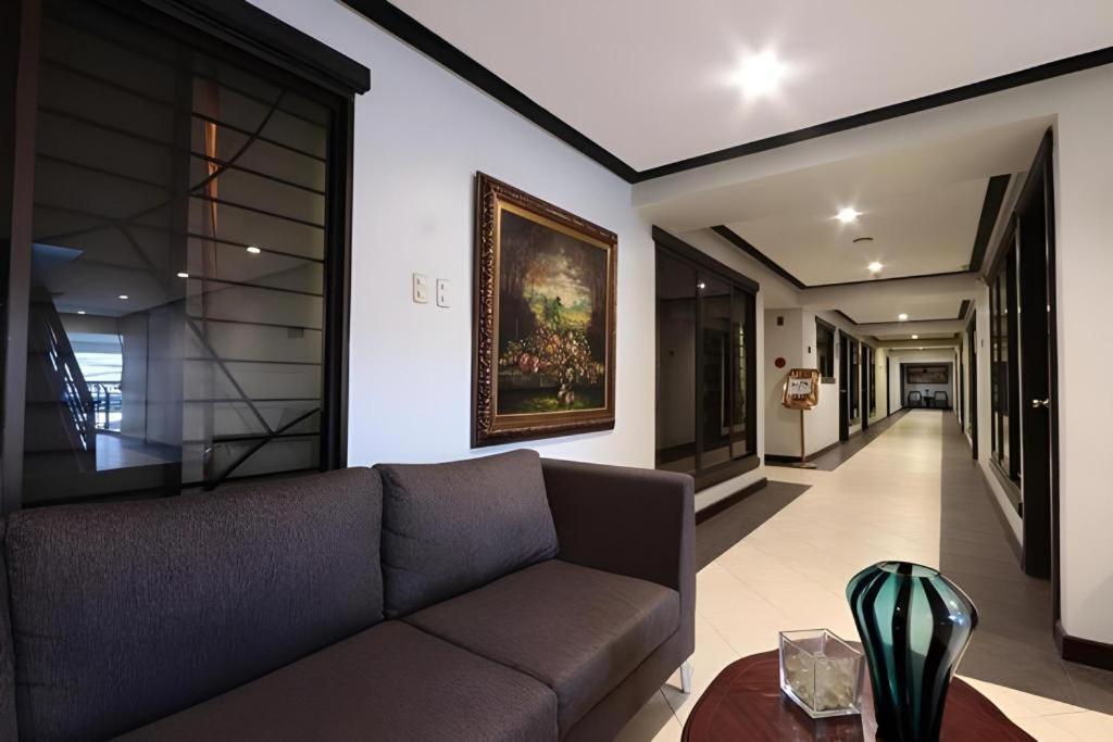 D' Leonor Hotel Davao Luaran gambar